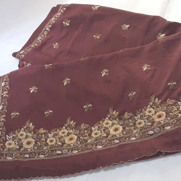 unbranded Other - Embroidery work saree